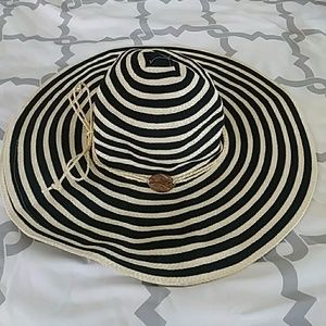 Panama jack floppy beach hat 🌴